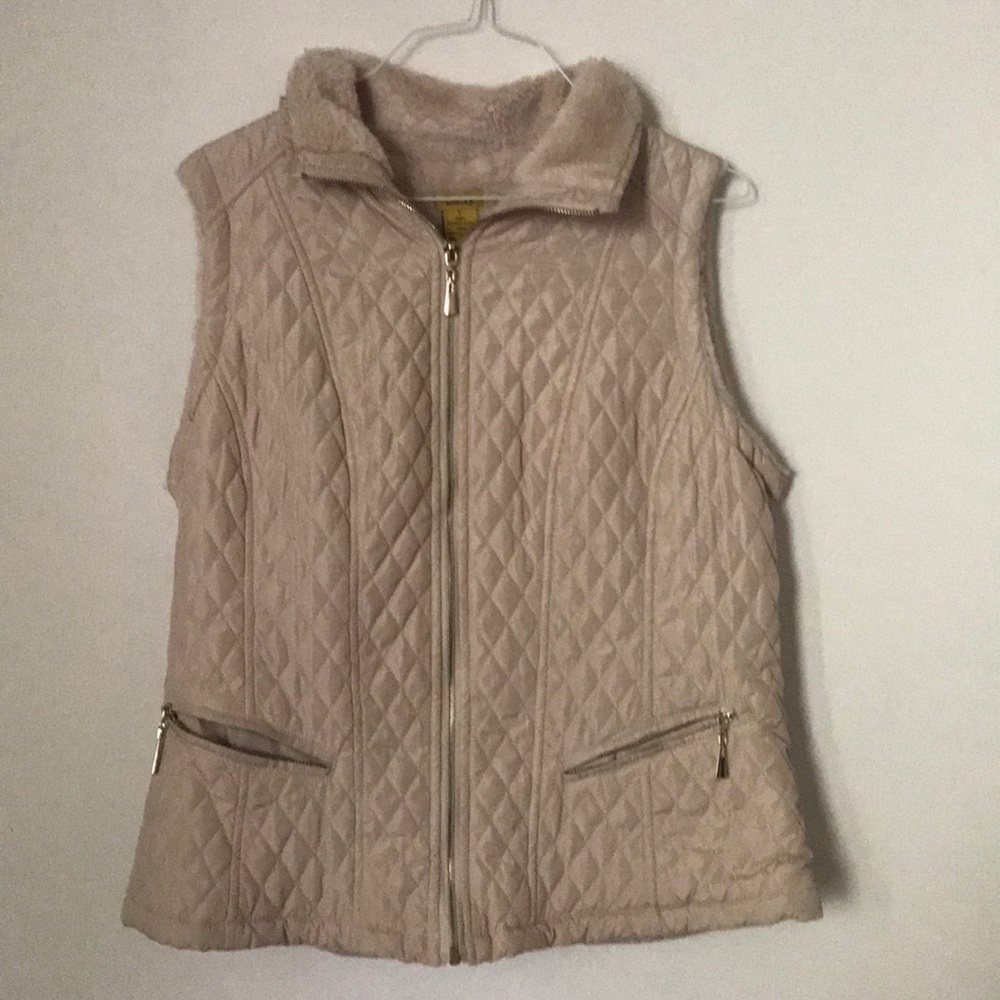 CREAM/BEIGE VEST ❤️🔥🔥🆕